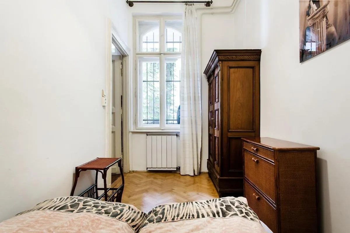 Keleti Hangulatu Apartman A Varnegyedben Budapest